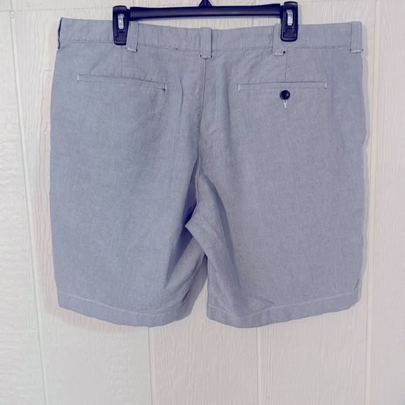 J. Crew shorts 9 inch inseam 38 - Picture 4 of 8